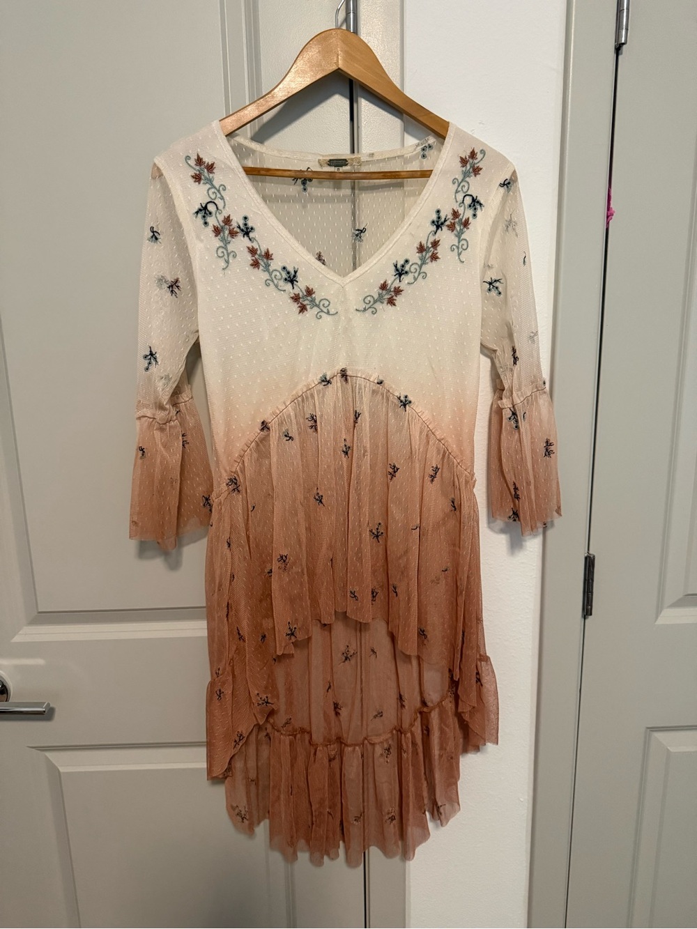 gimmicks by BKE Cream Sheer Lace Tunic Top